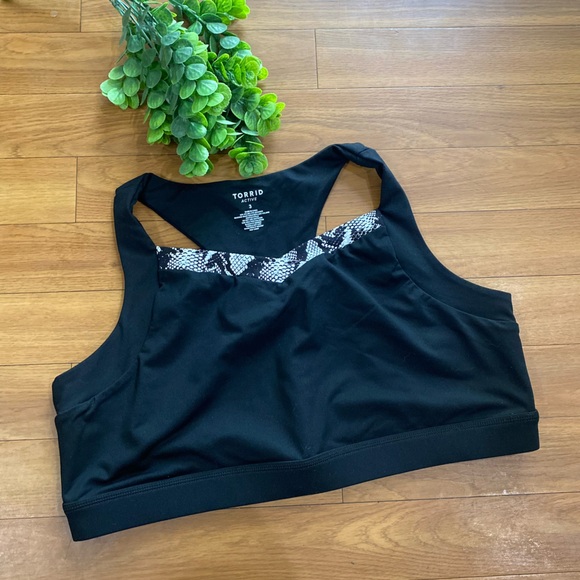 Torrid 3 piece snakeskin print set sports bra legging tank 3/4 - Picture 7 of 11